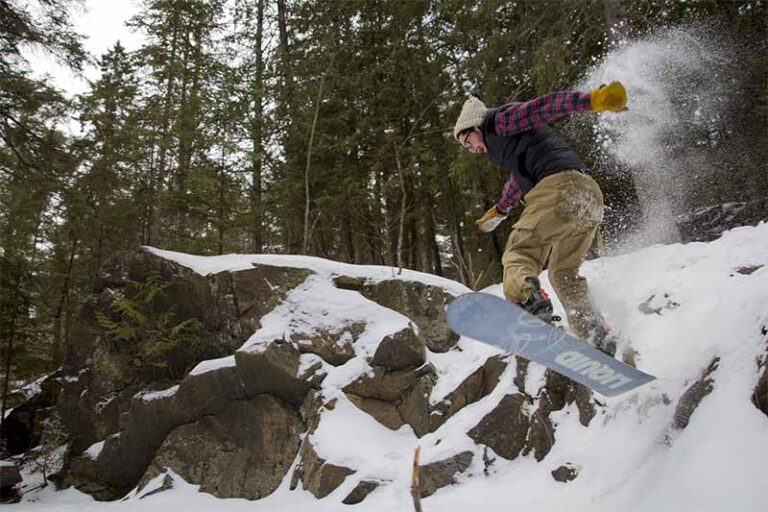 snowboard-bindings-for-women